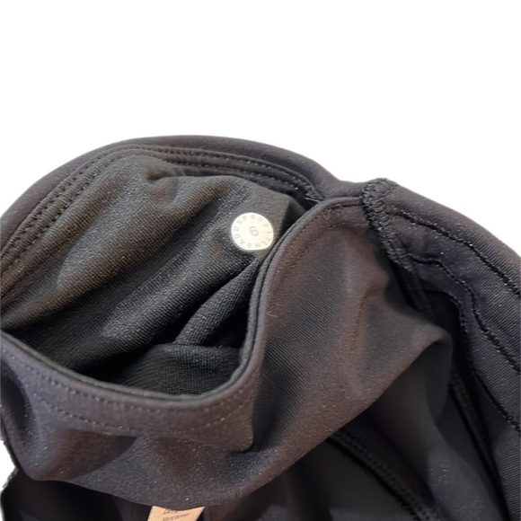 EUC Lululemon Blk High Waisted Cropped Lower Sheer Panel Leggings w Key Pocket 6 - Picture 7 of 9